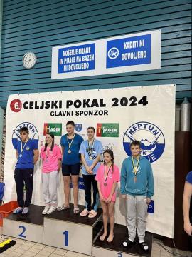 Calcitovi plavalci v knežjem mestu osvojili šest bleščečih odličij (4)